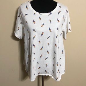 Women’s old navy T-shirt
